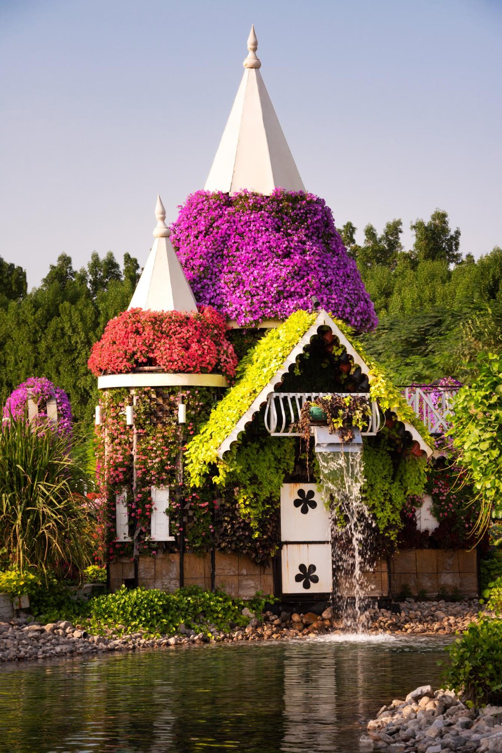 Dubai Miracle Garden, TravelbeyondLK